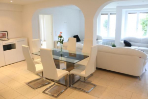 Отель Wohnung Amperblick Furstenfeldbruck  Фюрстенфельдбрук